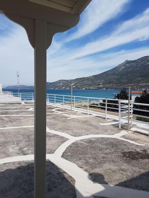 Cute&Quiet Studio Loutraki Esterno foto